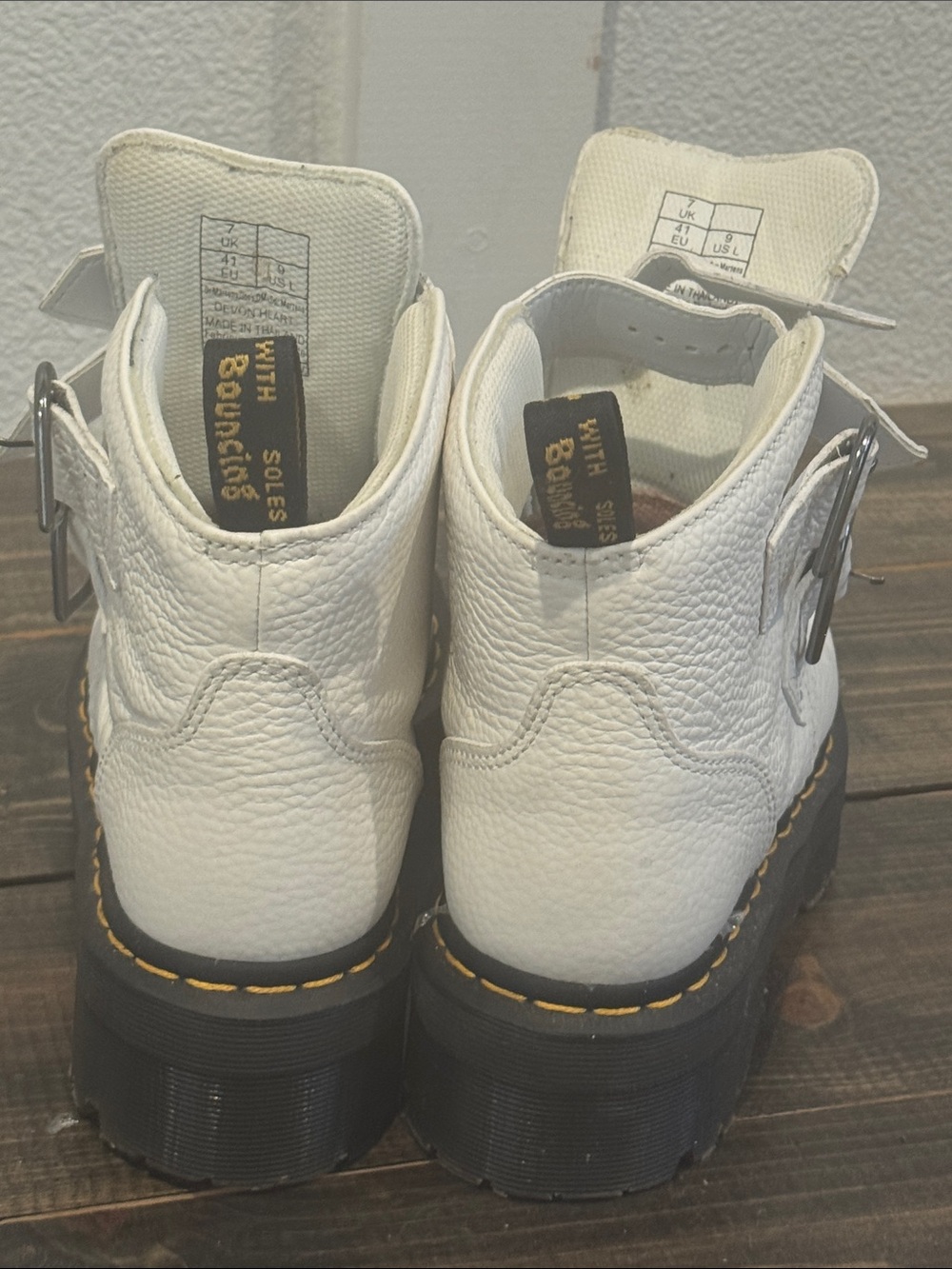Dr. Martens Devon heart White Leather Buckle Heart Ankle Boots - Picture 7 of 8